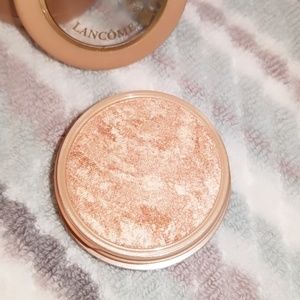 Lancome Glow Subtil Silky Highlighter